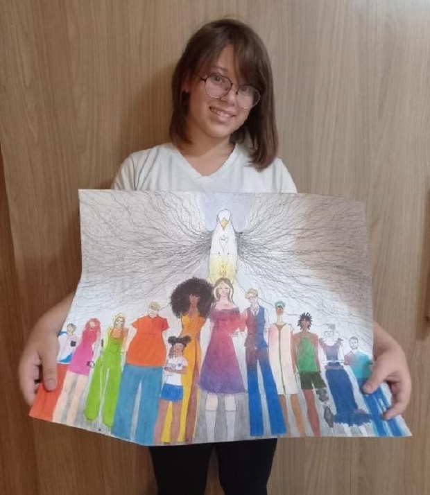 Mineira de escola estadual de Montes Claros representará o Brasil em concurso internacional de desenho