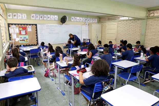 Trilhas de Futuro Educadores: 25 mil vagas gratuitas de pós-graduação e mestrado para os professores mineiros