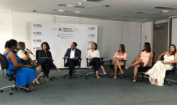 Secretaria de Educação realiza encontro virtual do Prêmio Escola Transformação 2022
