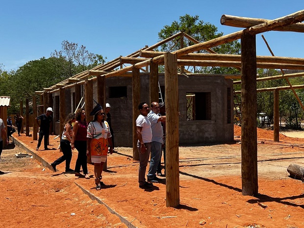 Estado investe mais de R$1 milhão em reconstrução, reforma e ampliação de escola indígena incendiada em São João das Missões