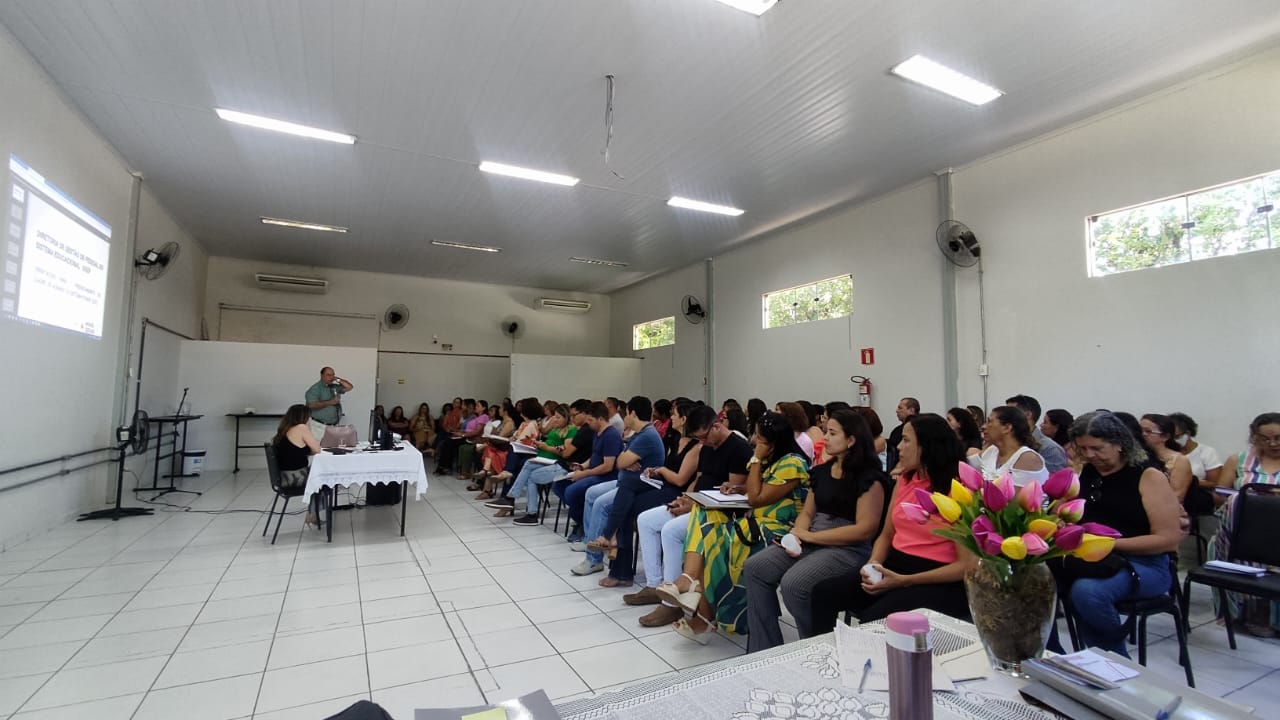 Regional de Pirapora recebe equipe da Educação para alinhamento de ações e reuniões técnicas