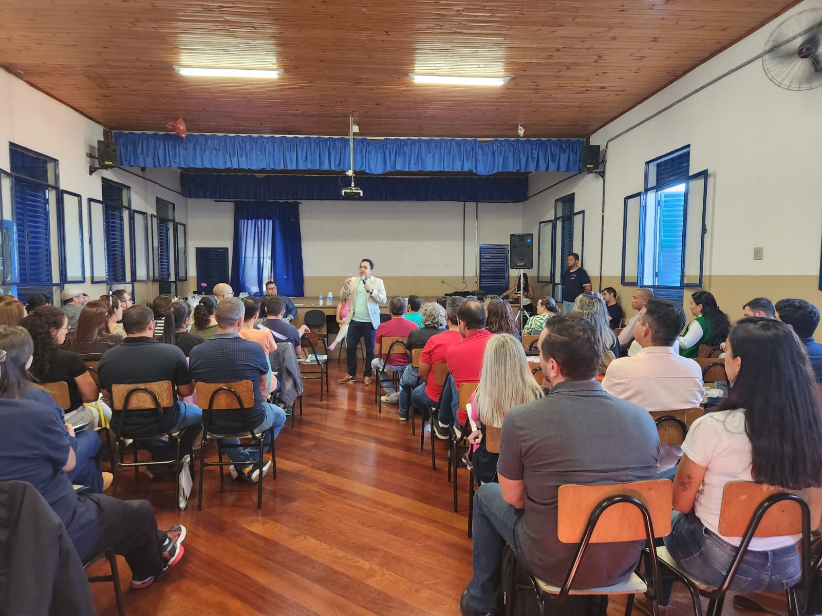 Secretário de Educação visita SREs do Sul de Minas e se reúne com diretores de escolas estaduais