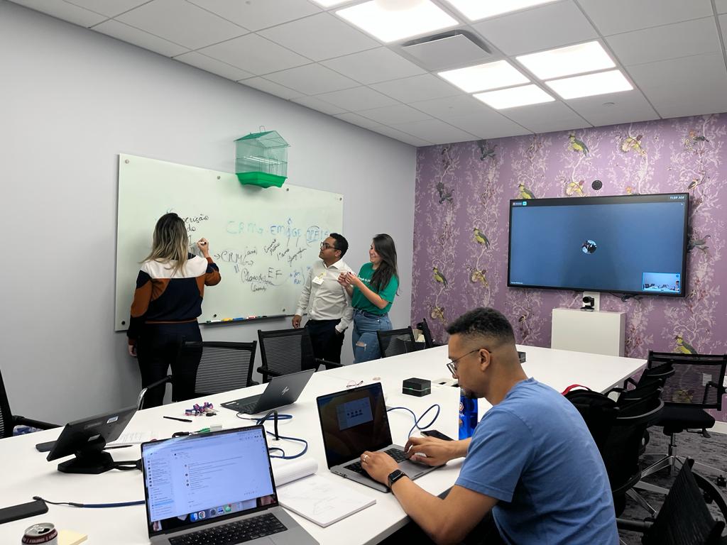Novas soluções tecnológicas para a Educação são tema de evento internacional que contou com presença da SEE/MG