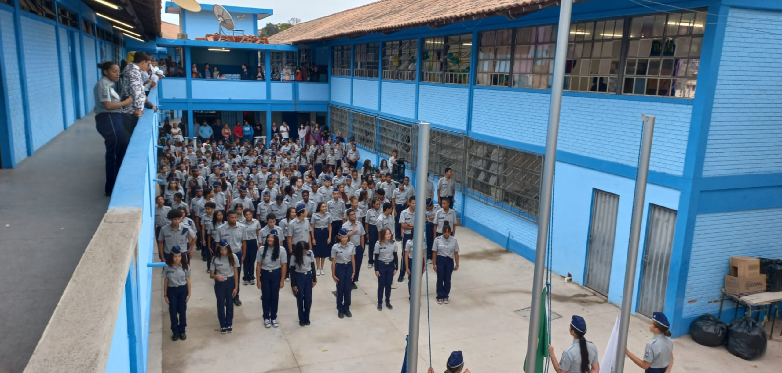 Escolas cívico-militares da rede estadual de Minas Gerais serão mantidas em gestão compartilhada com o Corpo de Bombeiros