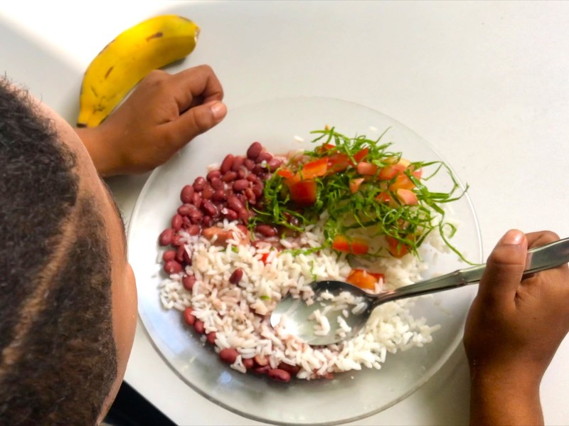 Cooperativa alavanca fornecimento de alimentos da agricultura familiar para escolas de Ouro Preto