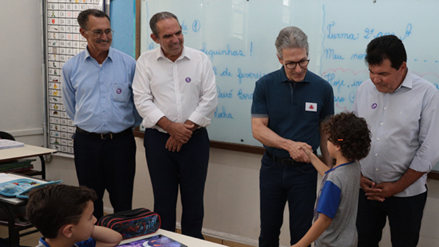Governo de Minas inaugura e vistoria escolas municipais beneficiadas com recursos direcionados pelo Estado