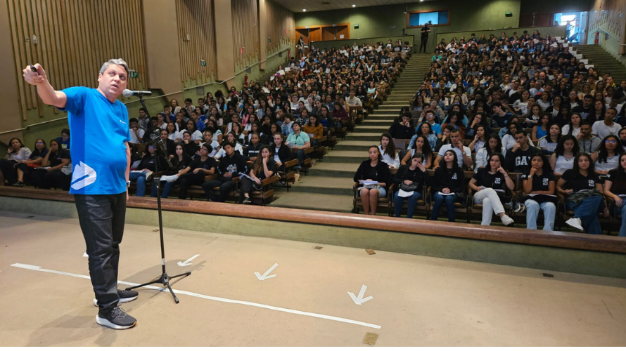 Secretaria de Educação realiza segunda superaula preparatória para o Enem