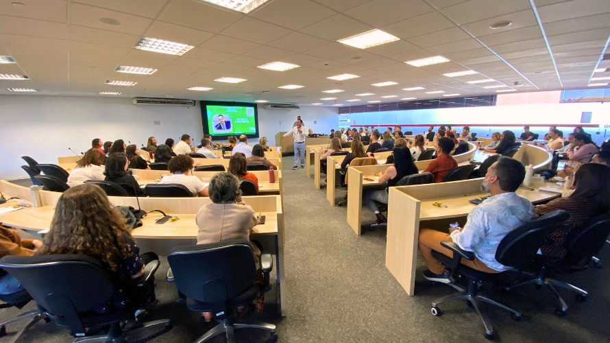 Educação realiza primeira Reunião Mensal de Projetos Estratégicos com foco em gestão integrada e melhoria da educação