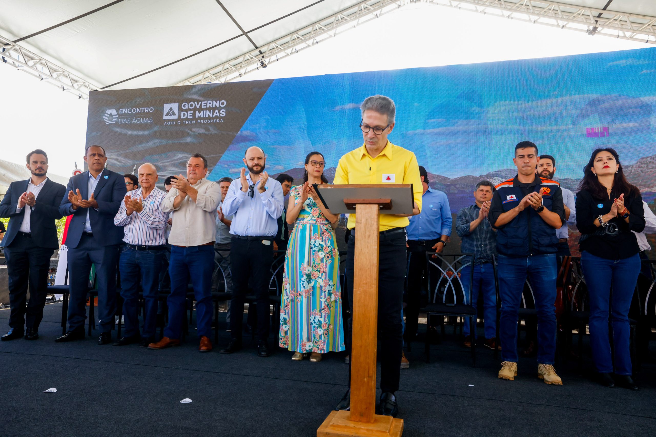 Governo de Minas entrega ações do programa Encontro das Águas em Araçuaí para beneficiar a população do semiárido do estado
