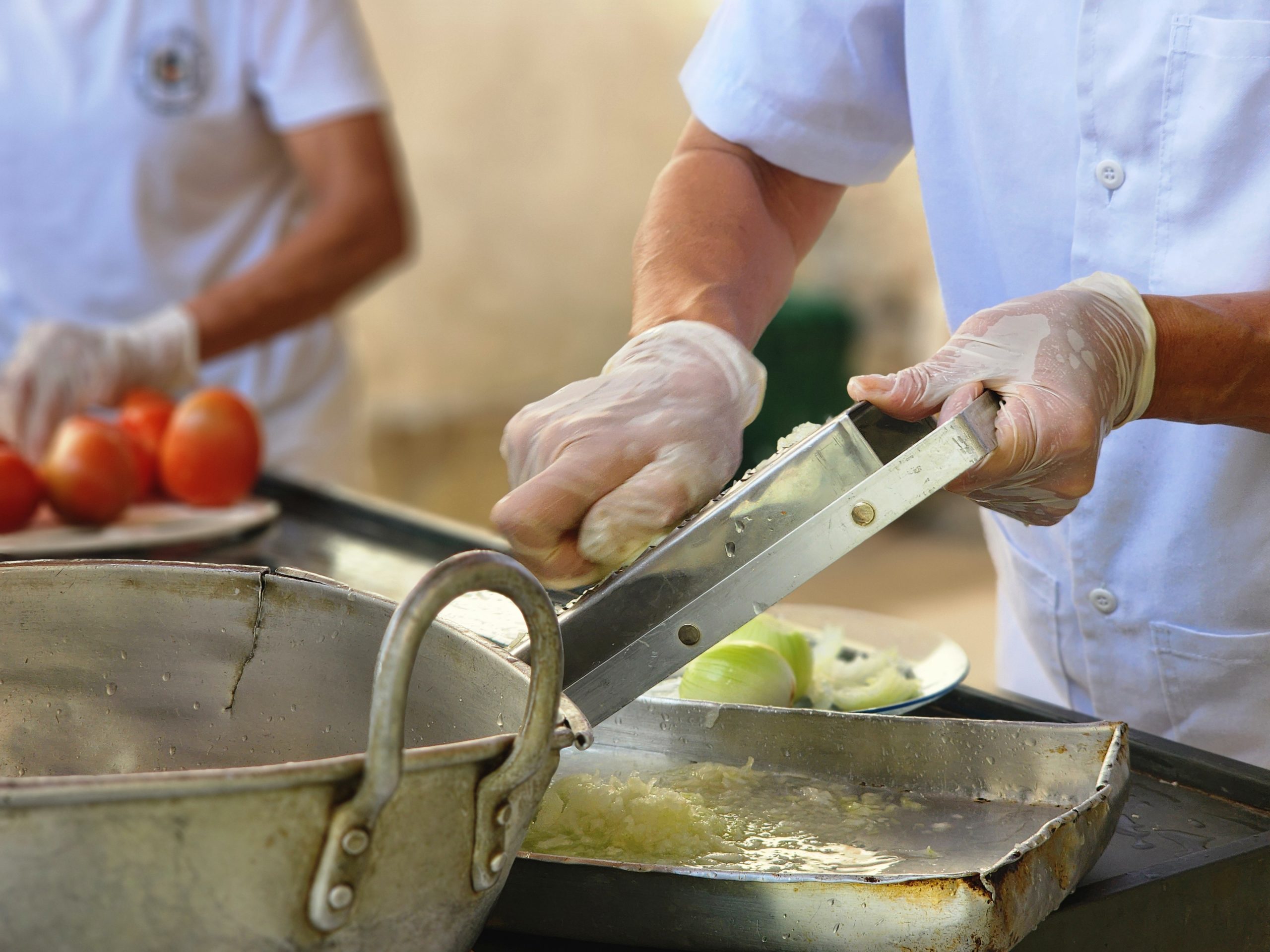 Oitavo episódio do reality Mestres da Merenda define mais dois semifinalistas do programa