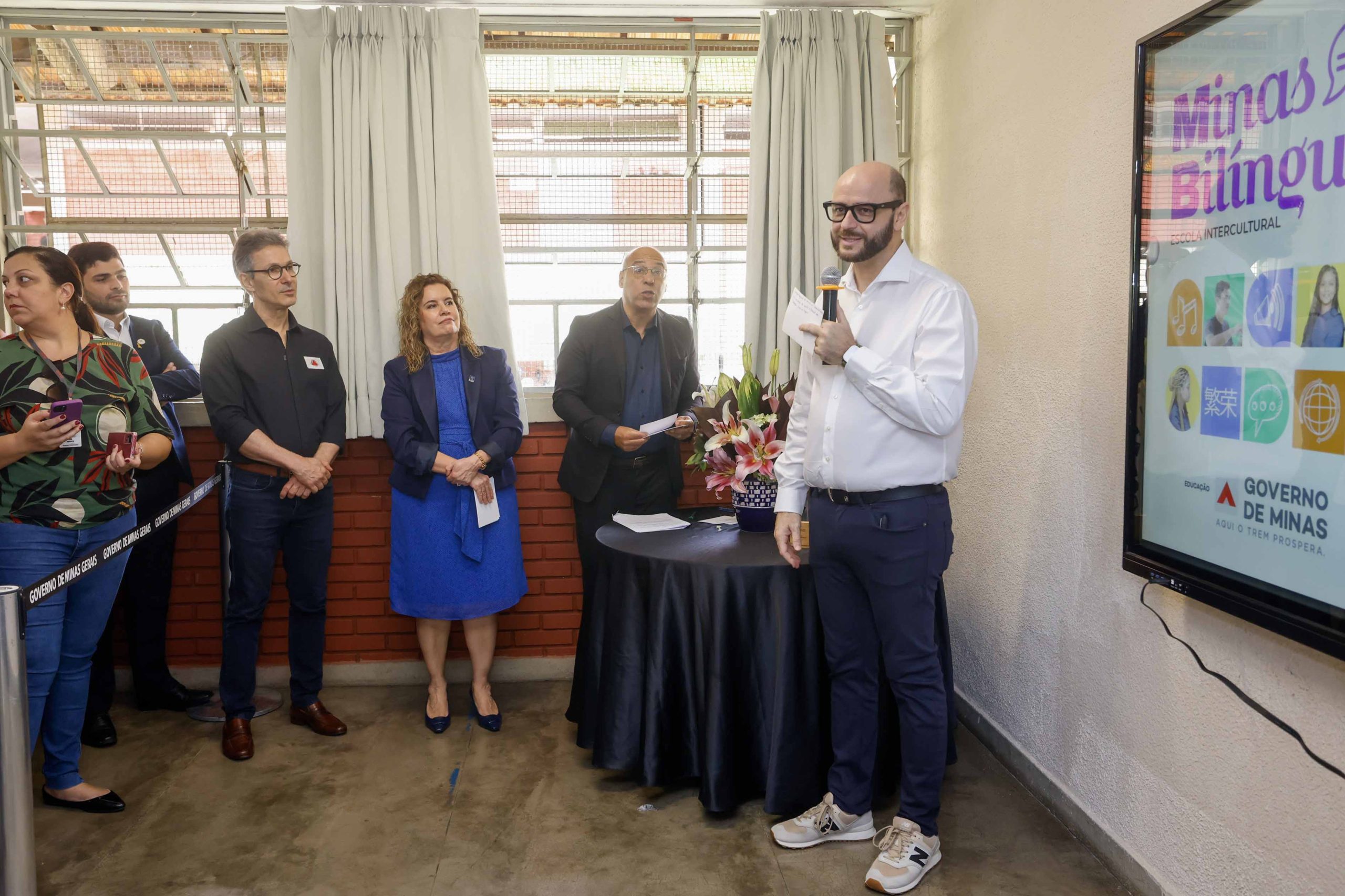 Escolas estaduais já podem demonstrar interesse em aderir ao Minas Bilíngue