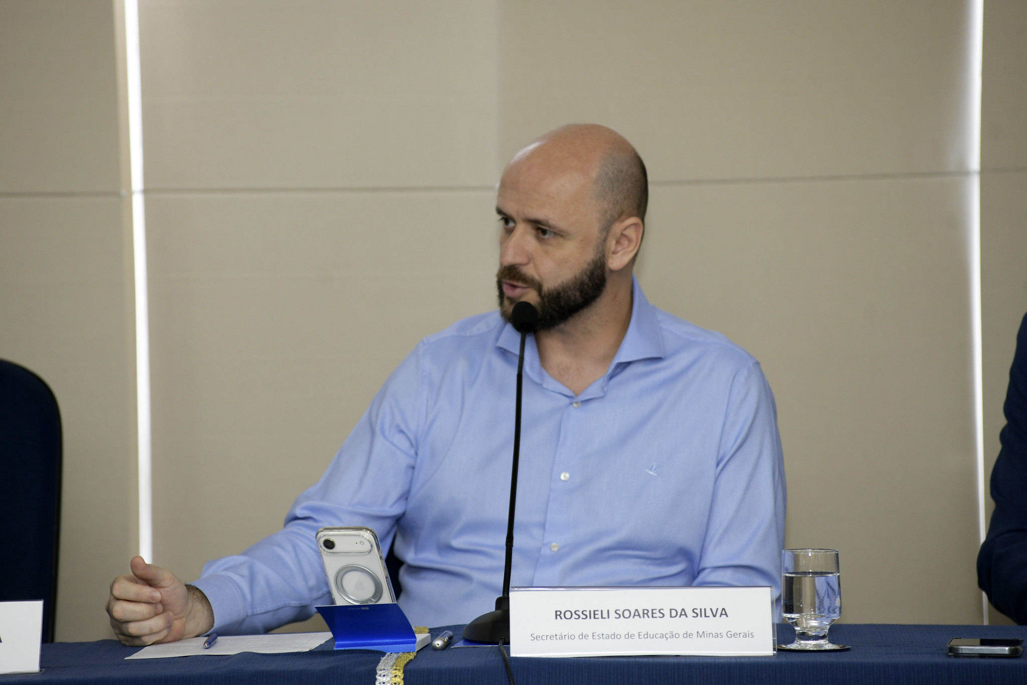 Secretaria de Educação e universidades públicas de Minas Gerais fortalecem diálogo