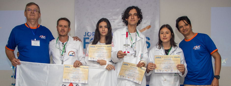 Aluno de escola estadual de Minas conquista nota mil na redação do Enem 2025