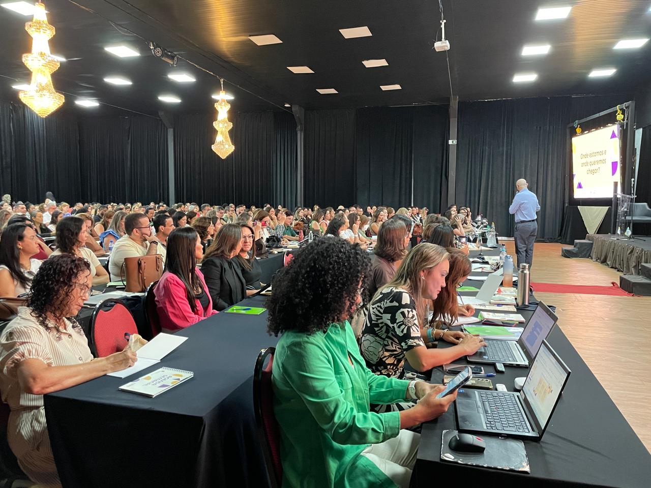 Governo de Minas promove formação para alinhamento e ampliação das ações do Programa de Recomposição e Avanço das Aprendizagem