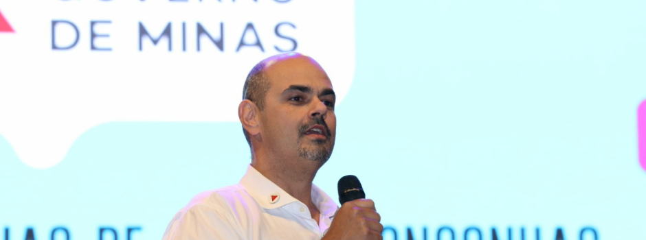 Governador ministra aula inaugural do Trilhas de Futuro em Congonhas