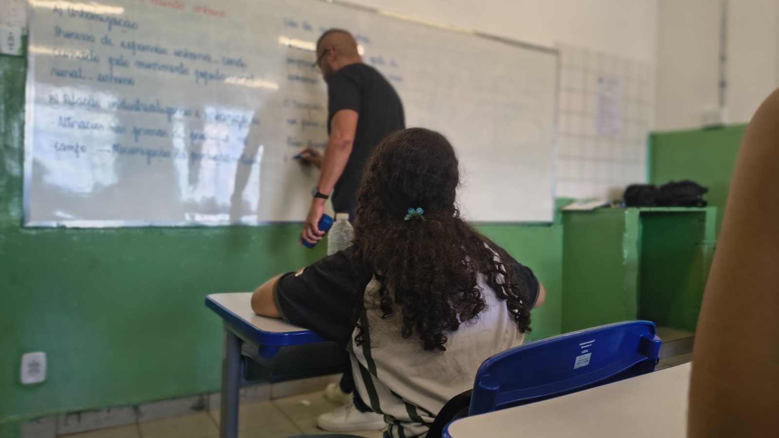 Investimentos do Governo de Minas fortalecem a educação pública em Pouso Alegre