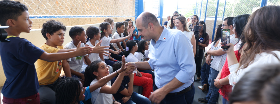 Governo de Minas inaugura quadra poliesportiva coberta em escola estadual de Uberaba