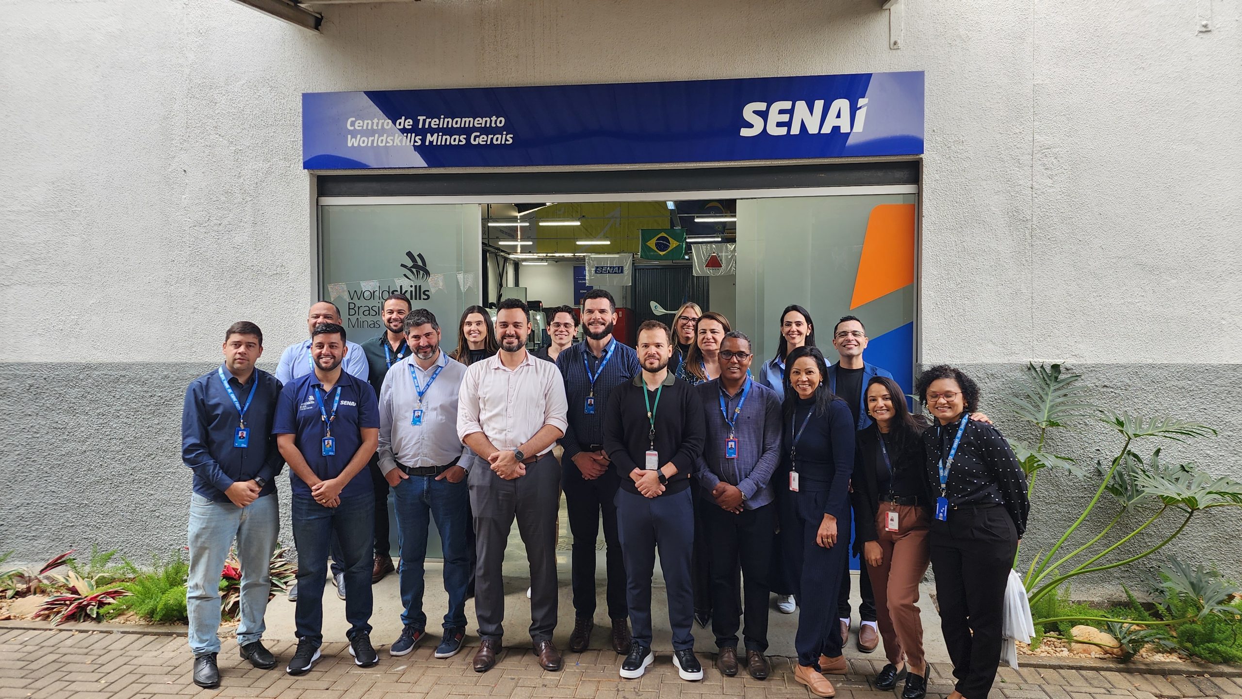 Educação realiza visita técnica em instituição parceira do Trilhas de Futuro