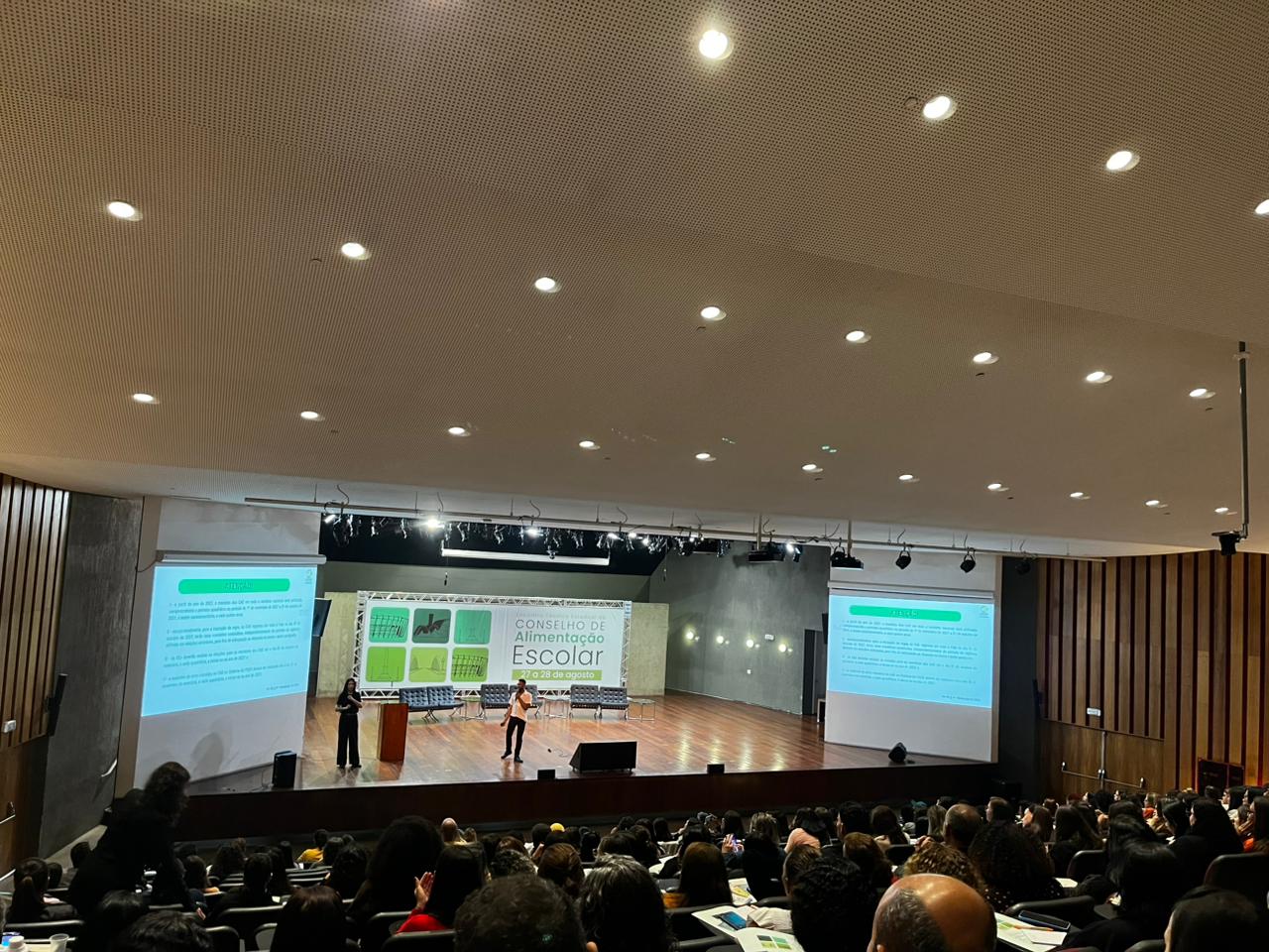 SEE/MG participa de encontro técnico que fortalece controle social sobre a alimentação escolar em Minas