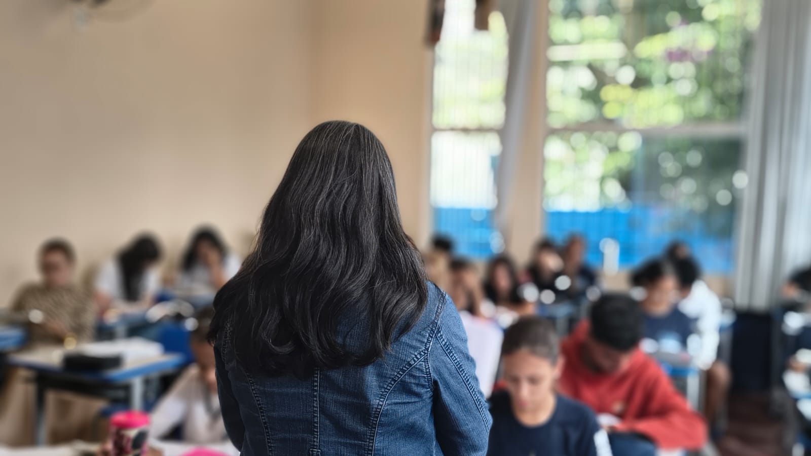 Governo de Minas publica novo lote com mais de 1.300 nomeações para a educação